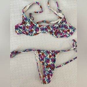 Frankie’s bikinis size small